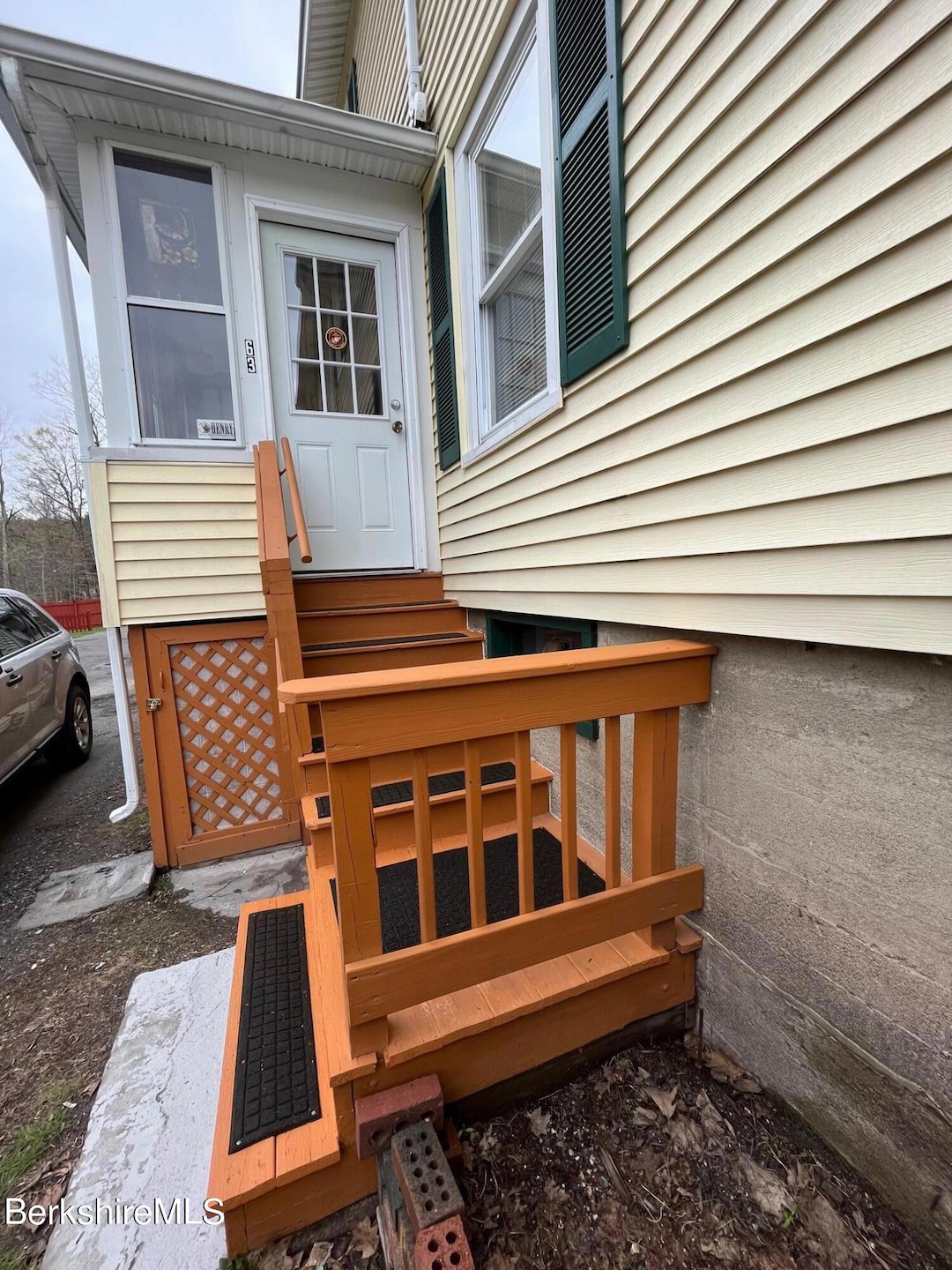 BackStairs