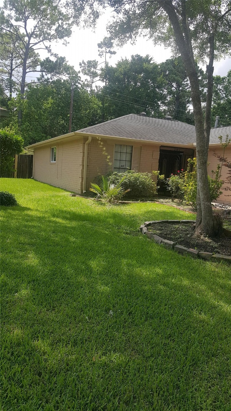 13607 Green Teal Ln, Houston, TX 77039 - photo 1