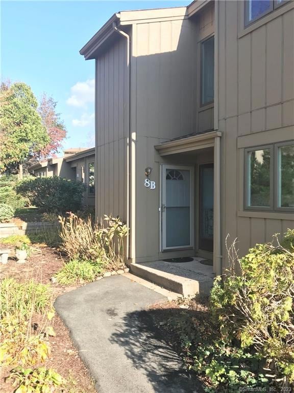 8 Pilgrim Harbor unit B, Wallingford, CT 06492 - photo 1