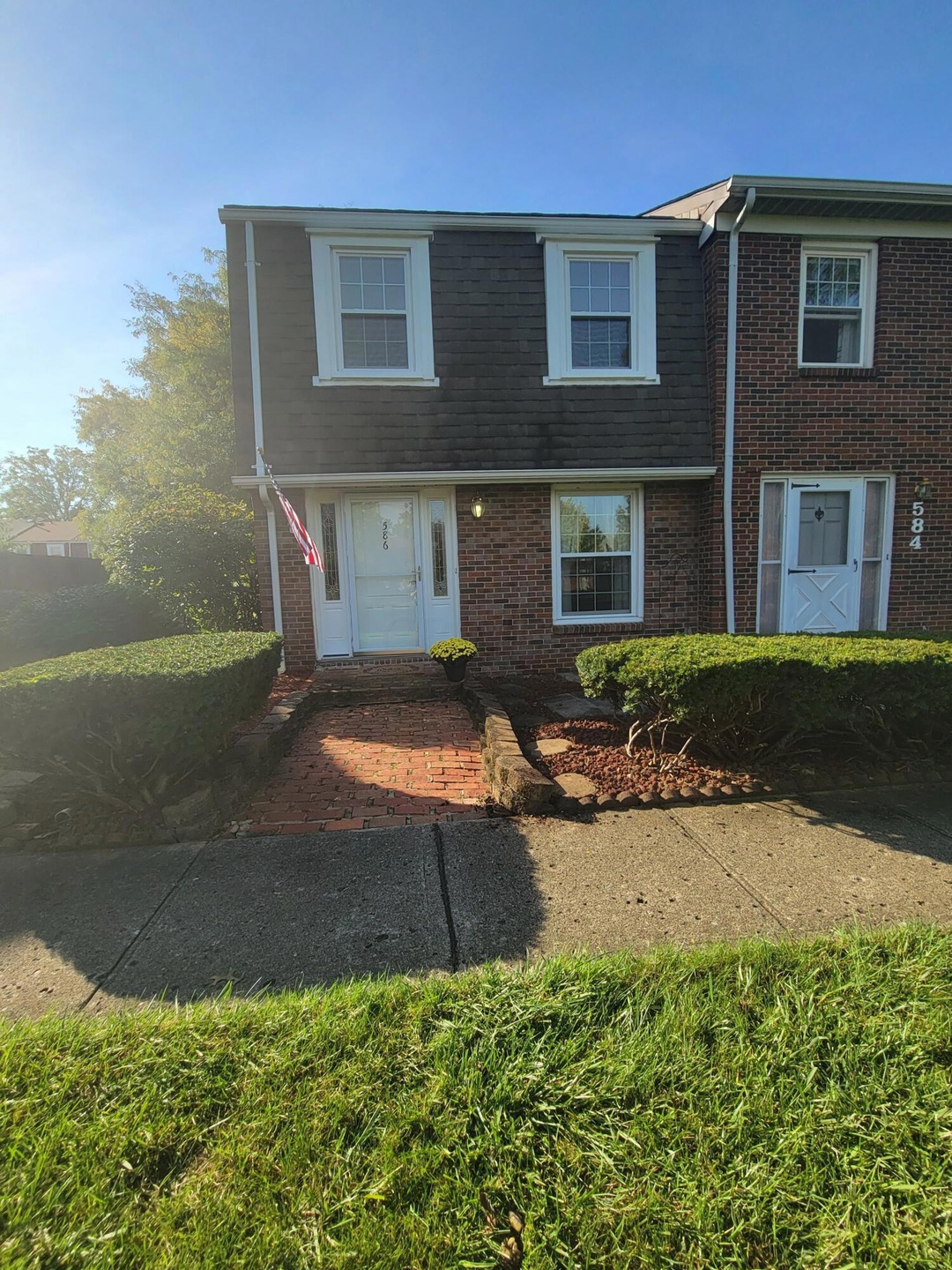 586 Dlyn St unit 1, Columbus, OH 43228 - photo 1