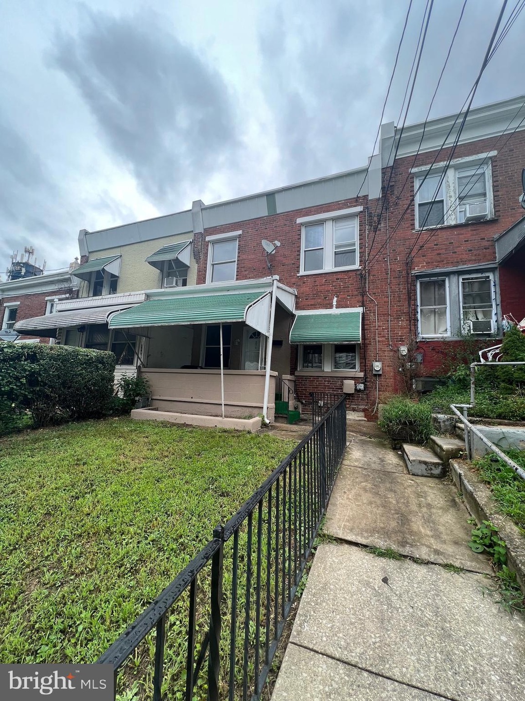 213 Hamilton Ave, Darby, PA 19023 - photo 1