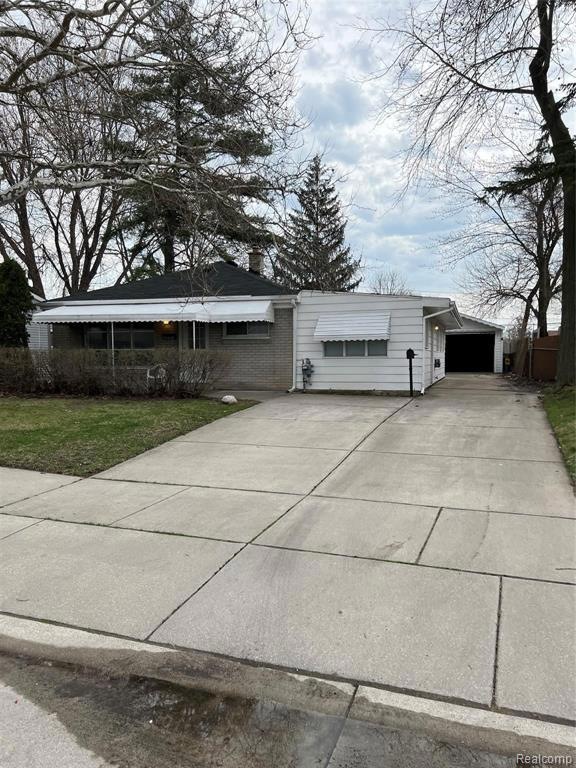 26040 Kathy St, Roseville, MI 48066 - photo 1