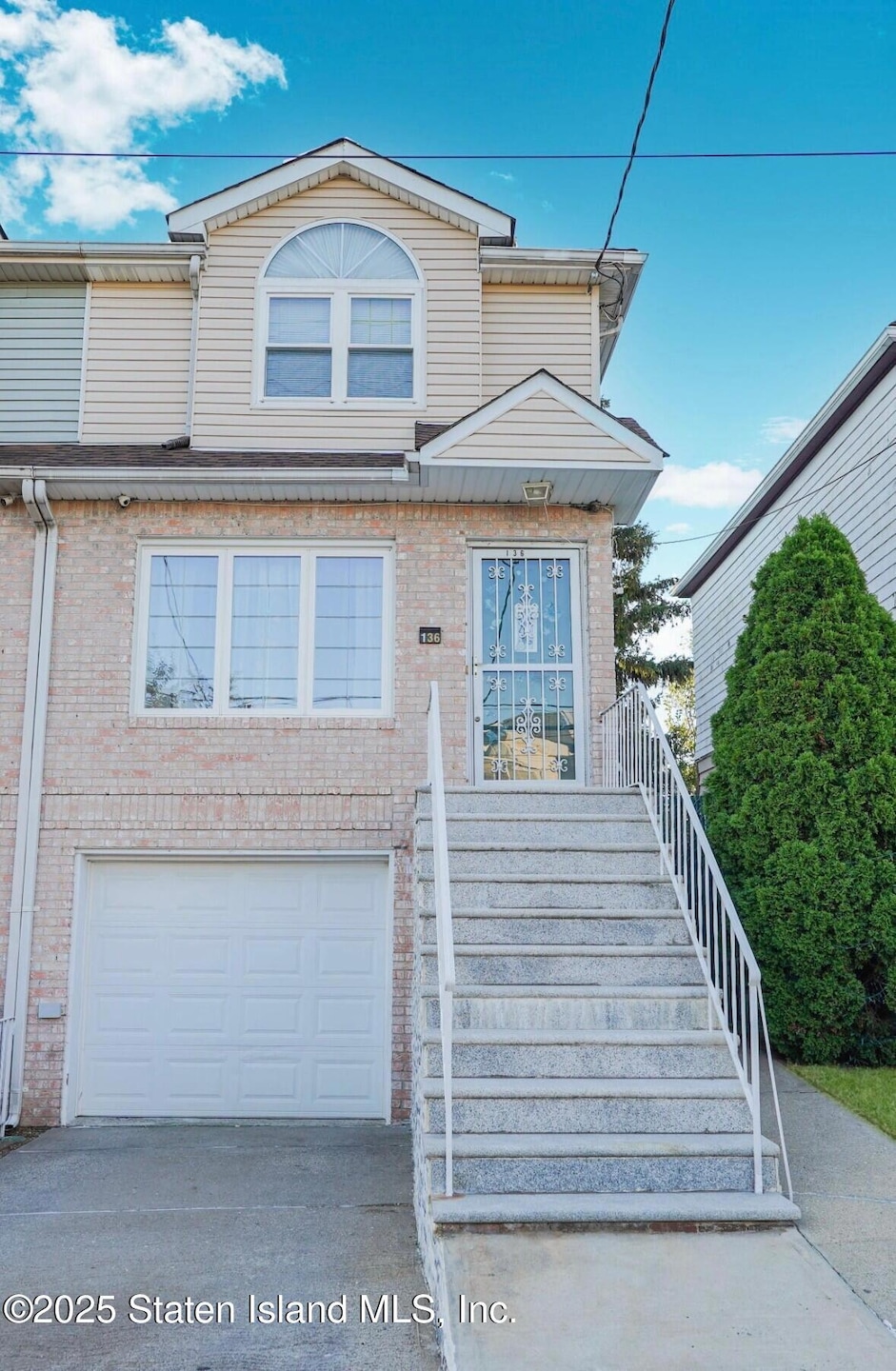 136 Lyman Ave unit 5, Staten Island, NY 10305 - photo 1
