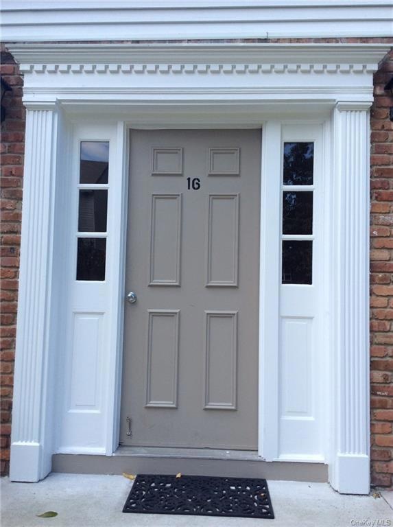 16 Somerset Dr unit Q, Suffern, NY 10901 - photo 1