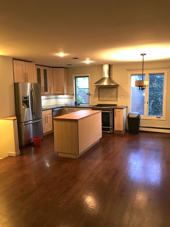 206 Charles St unit 1, Cambridge, MA 02141 - photo 1