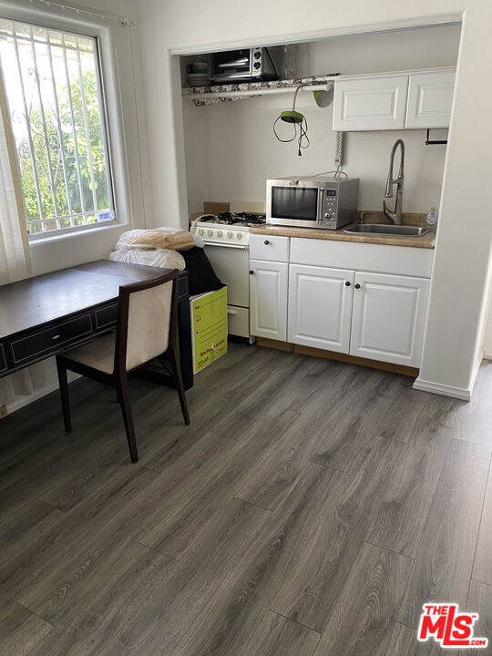 For Rent $1,895/month