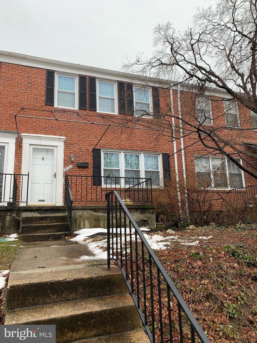 8109 Pleasant Plains Rd, Towson, MD 21286 - photo 1