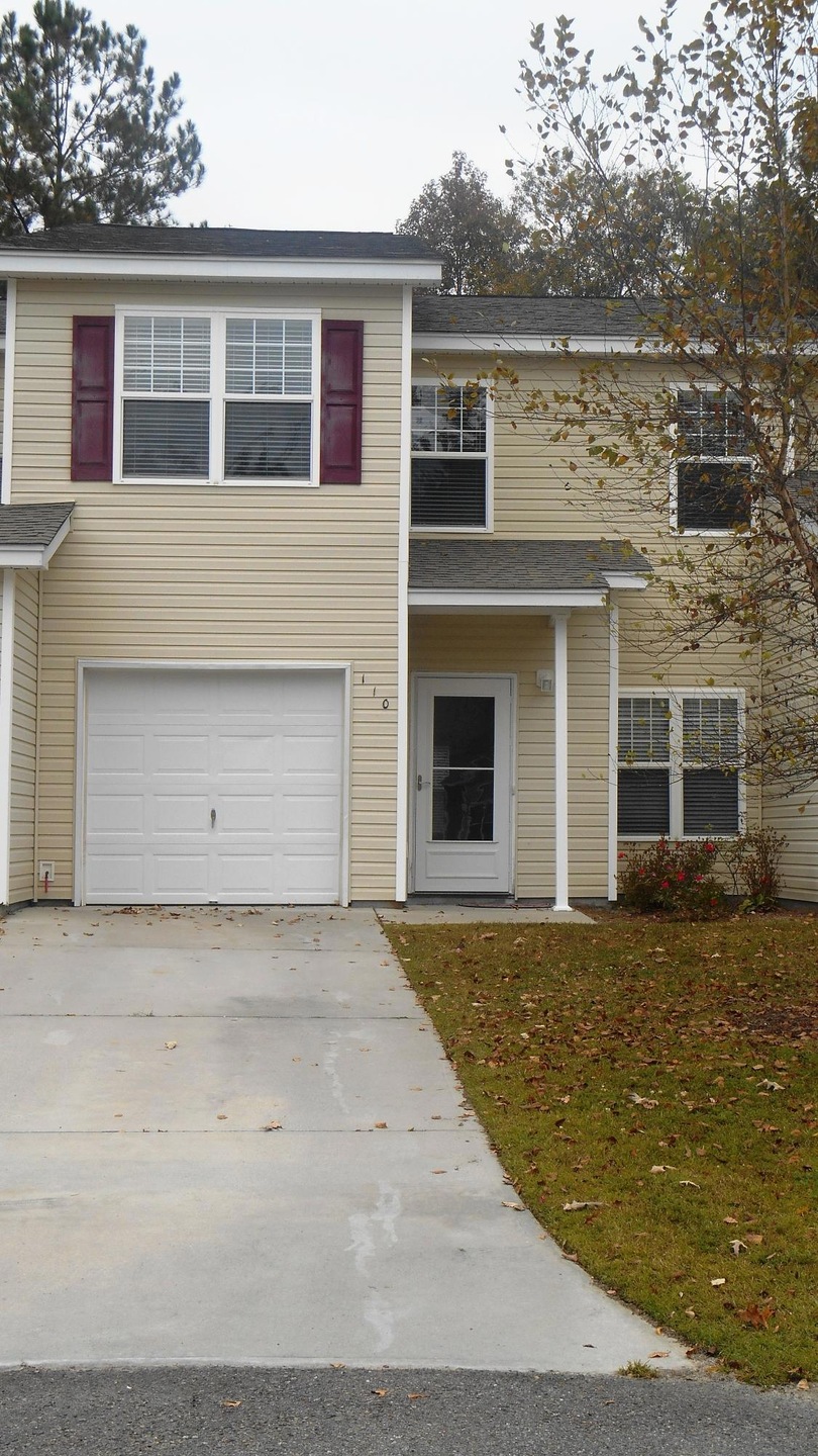 110 Chestnut Oaks 005