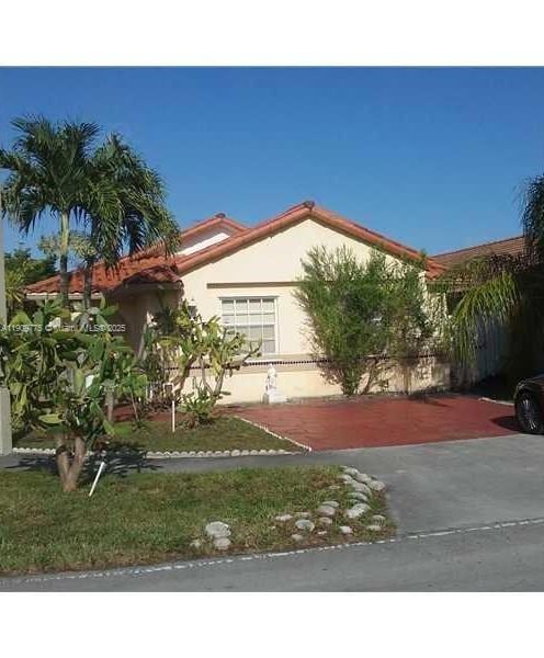 7599 W 4th Ct, Hialeah, FL 33014 - photo 1