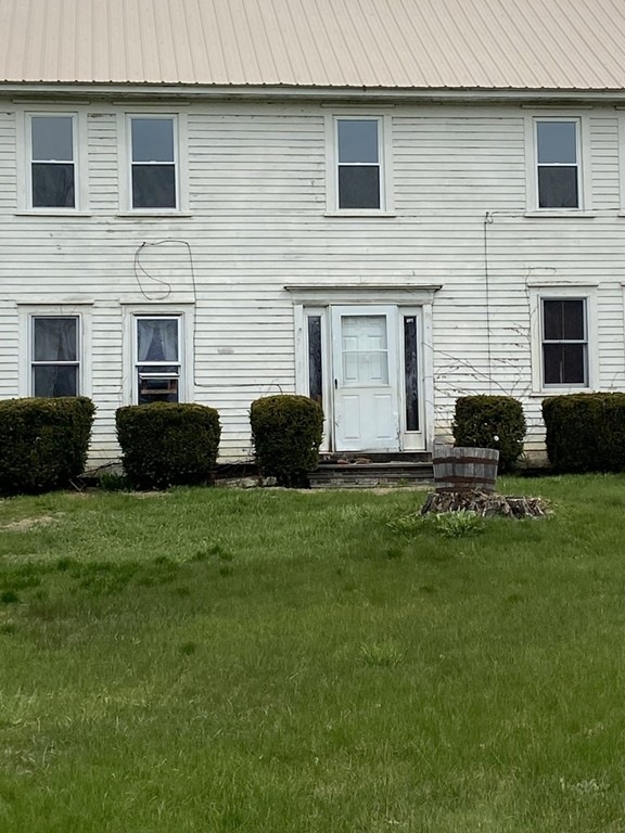 318 Plain Rd, Greenfield, MA 01301 - photo 1