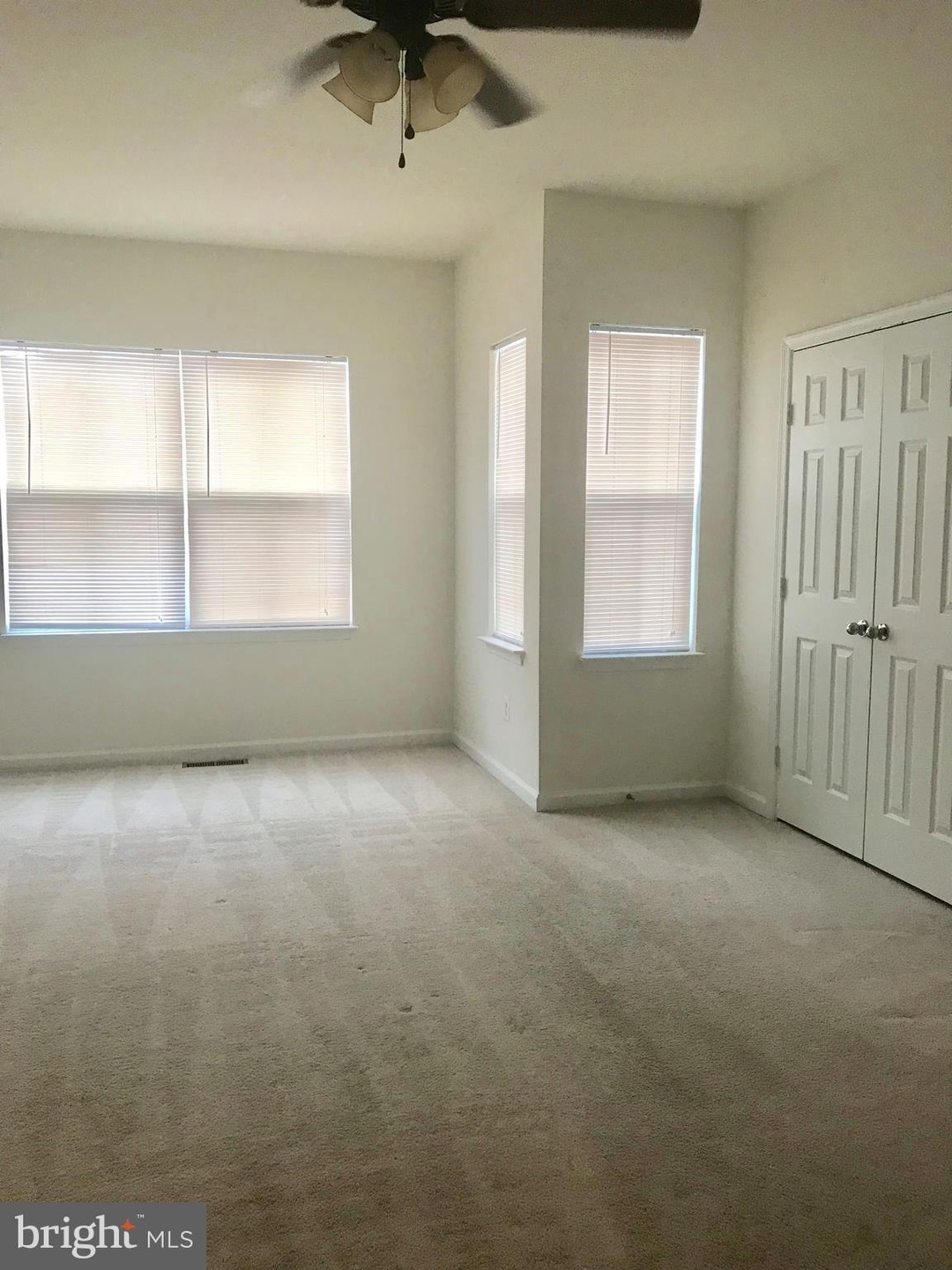 3012 Chinkapin Oak Ln unit 148, Woodbridge, VA 22191 - photo 1