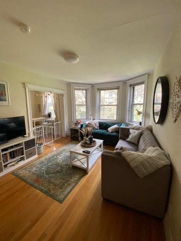 120 Riverway unit 5, Boston, MA 02215 - photo 1