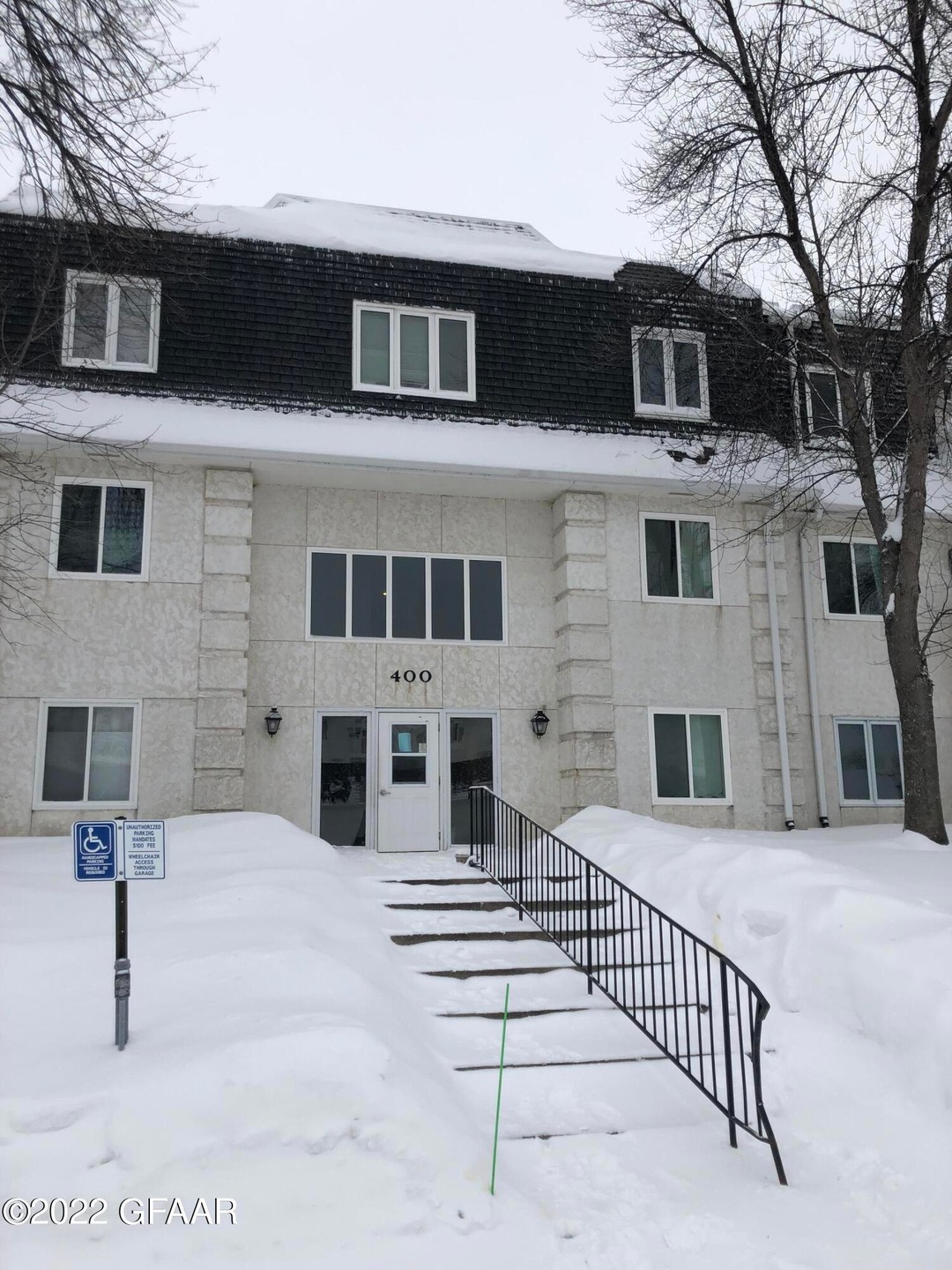 815 Duke Dr unit 423, Grand Forks, ND 58201 - photo 1