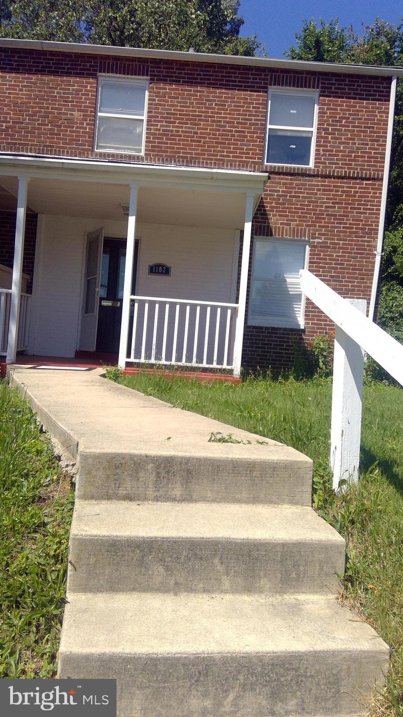 1102 Walker Ave, Baltimore, MD 21239 - photo 1