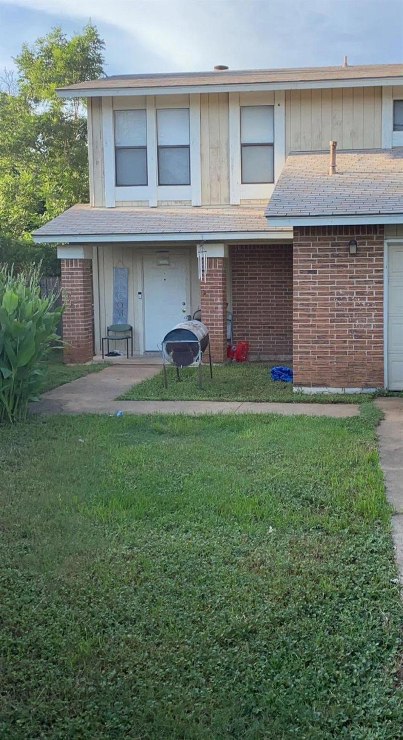 Exterior- home on cul-de-sac