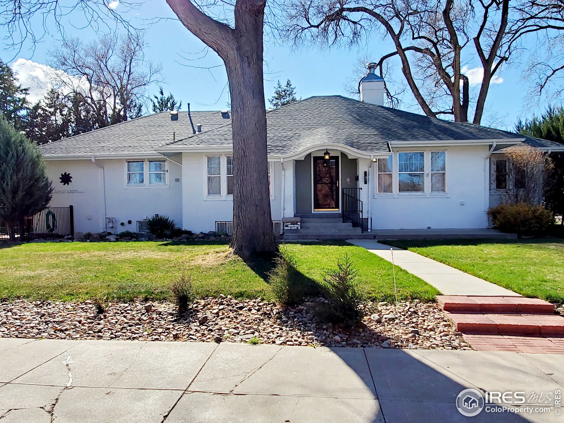 327 Taylor St - a timeless beauty!