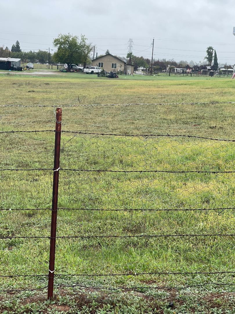 26225 Avenue 17, Madera, CA 93638 - photo 1