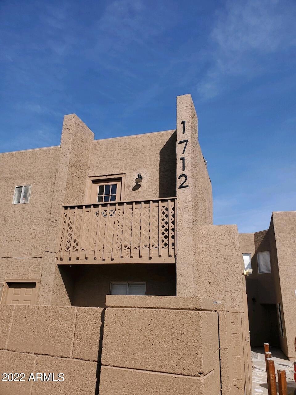 1712 E Pepper Cir unit 1, Mesa, AZ 85203 - photo 1