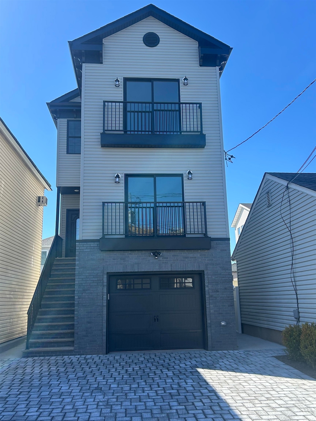 For Sale $1,069,000