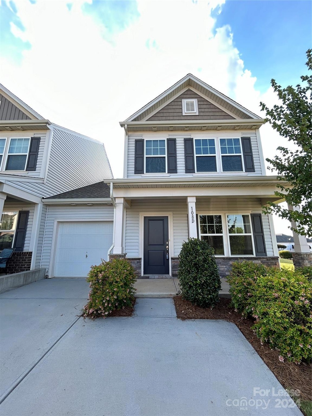 108 Davenport Dr unit D, Statesville, NC 28677 - photo 1