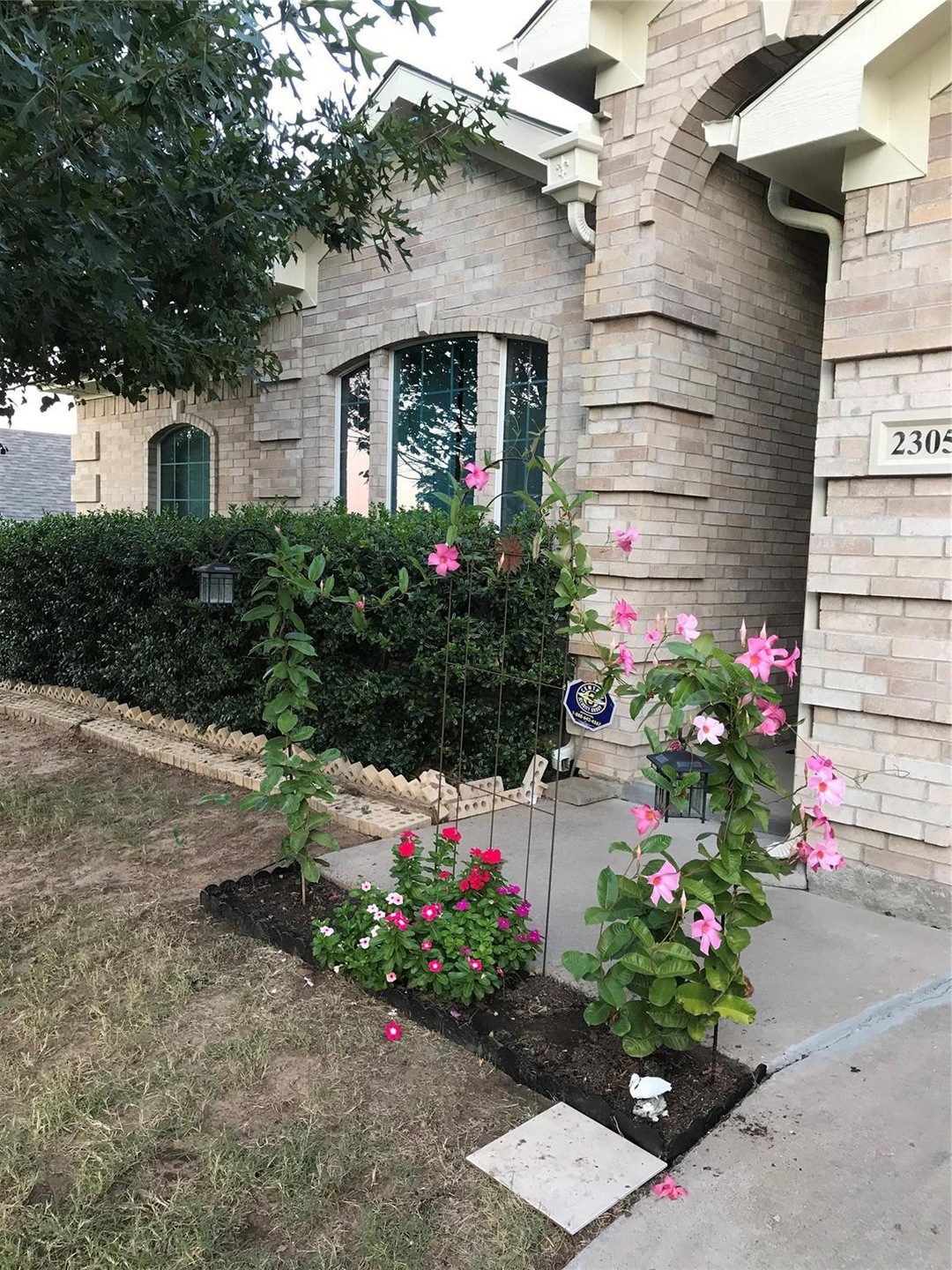 2305 Summer Brook Dr, Weatherford, TX 76087 - photo 1