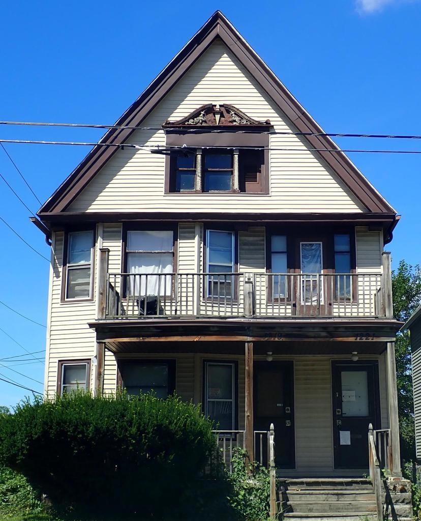 1219-21 N 34th St