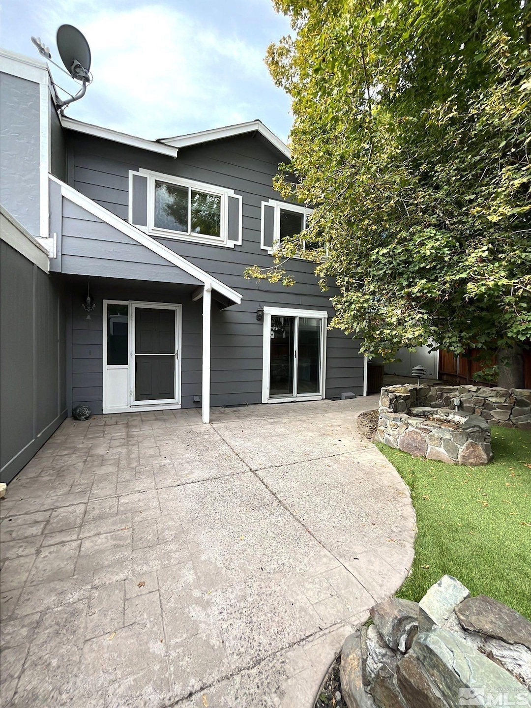 7513 Cumberland Cir, Reno, NV 89511 - photo 1