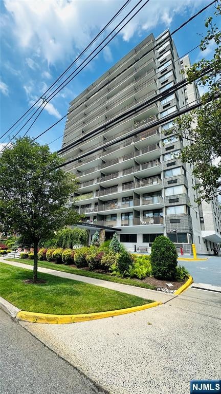 For Rent $2,050/month