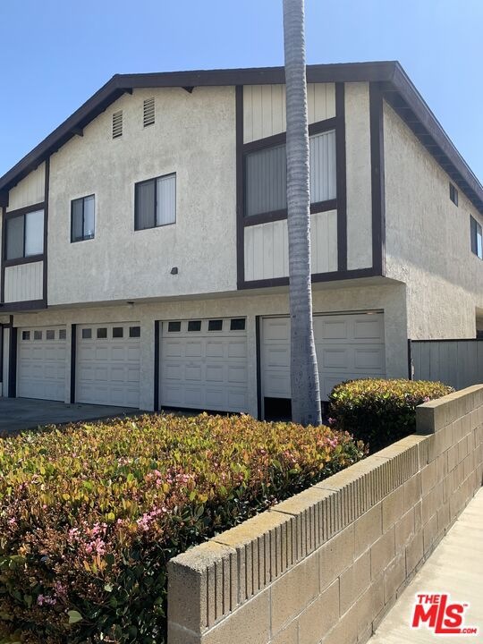 Corner Unit