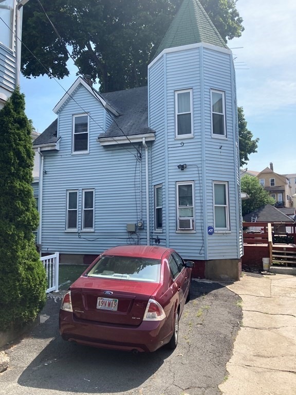 53 Rogers Ave, Lynn, MA 01902 - photo 1