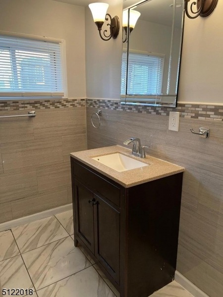 61 Lexington Ave, Jersey City, NJ 07304 - photo 1