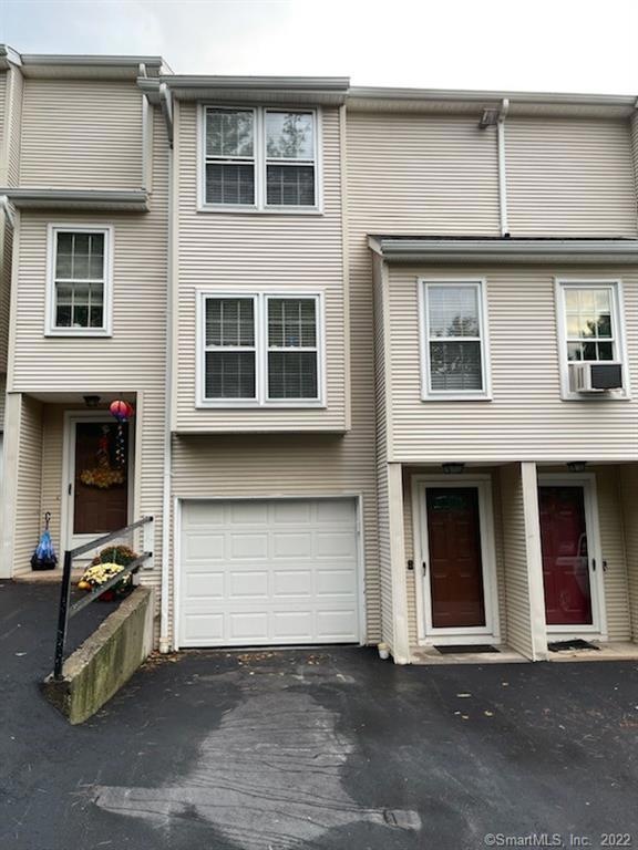 25 Deerwood Ln unit 5, Waterbury, CT 06704 - photo 1