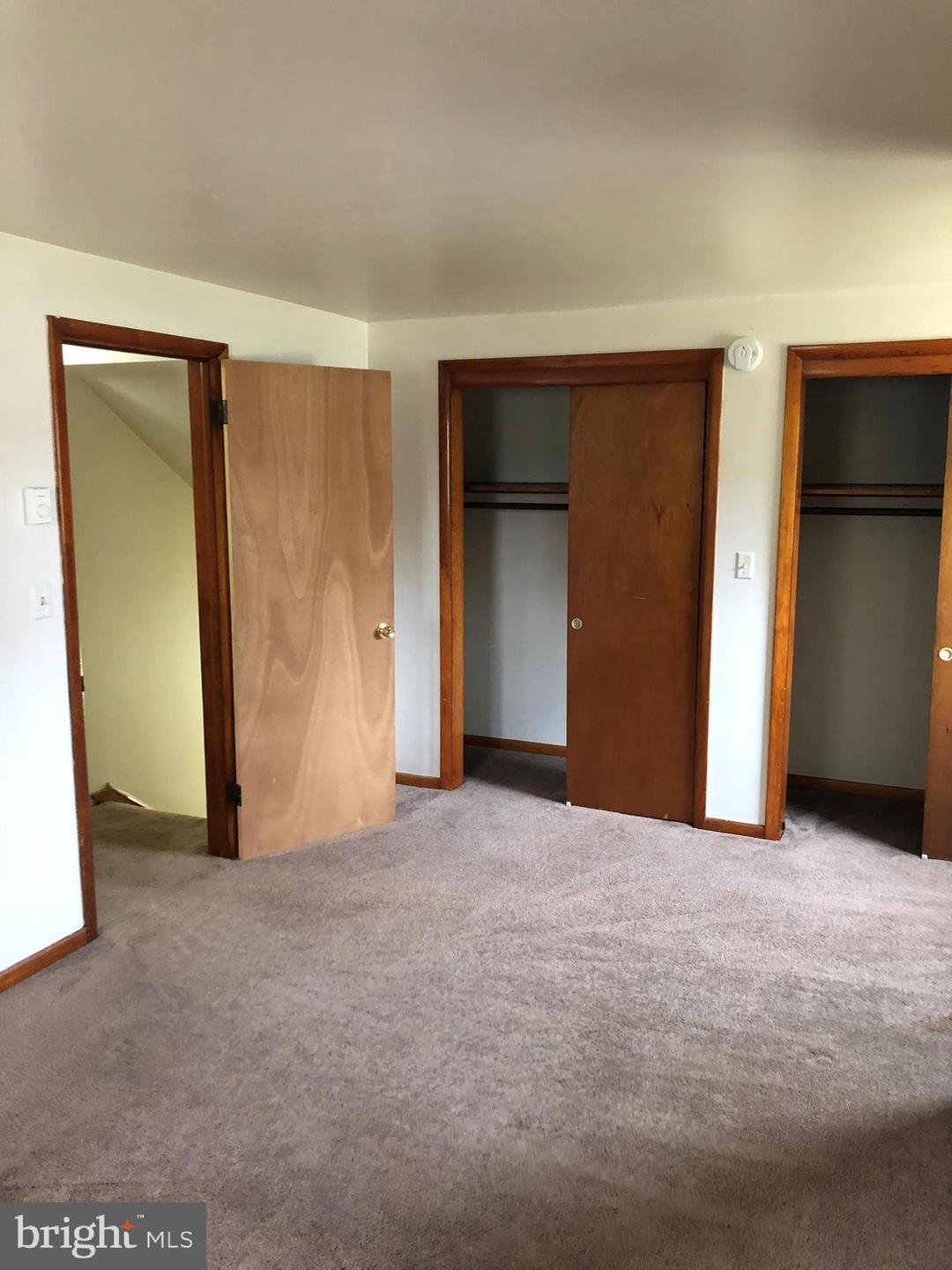 10 Amherst Dr, Pennsville, NJ 08070 - photo 1