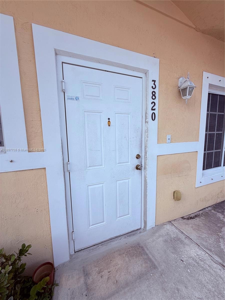 3820 SW 48th Ave unit E31, Hollywood, FL 33023 - photo 1