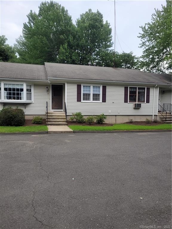 56 Janet Cir unit 7, Bridgeport, CT 06606 - photo 1