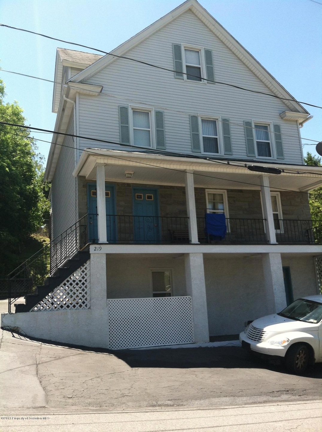 219 Terrace St, Dunmore, PA 18512 - photo 1