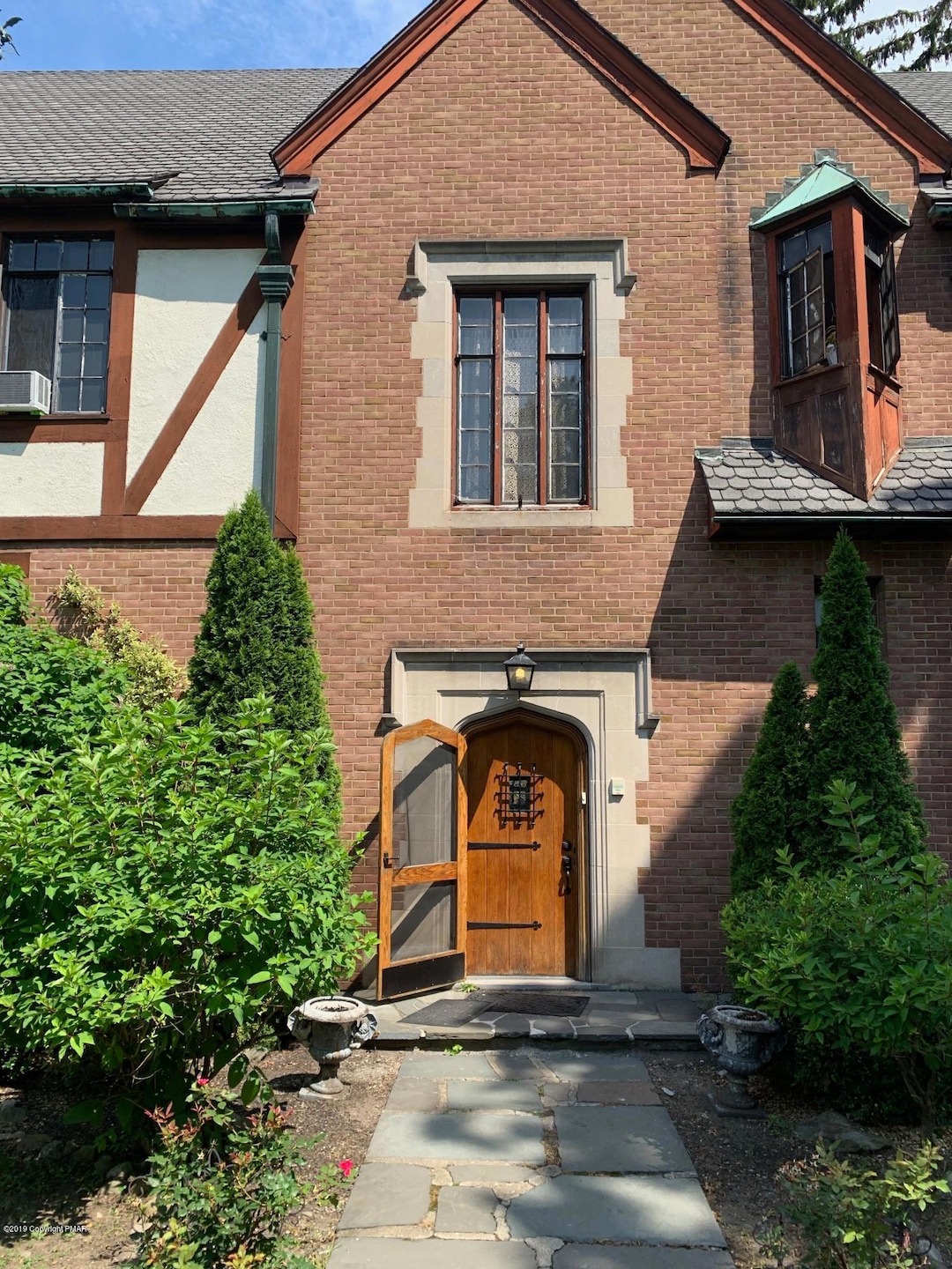 540 Sarah St, Stroudsburg, PA 18360 - photo 1