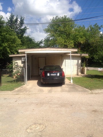 1011 Hackberry St unit A, San Marcos, TX 78666 - photo 1