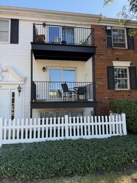 For Rent $1,395/month