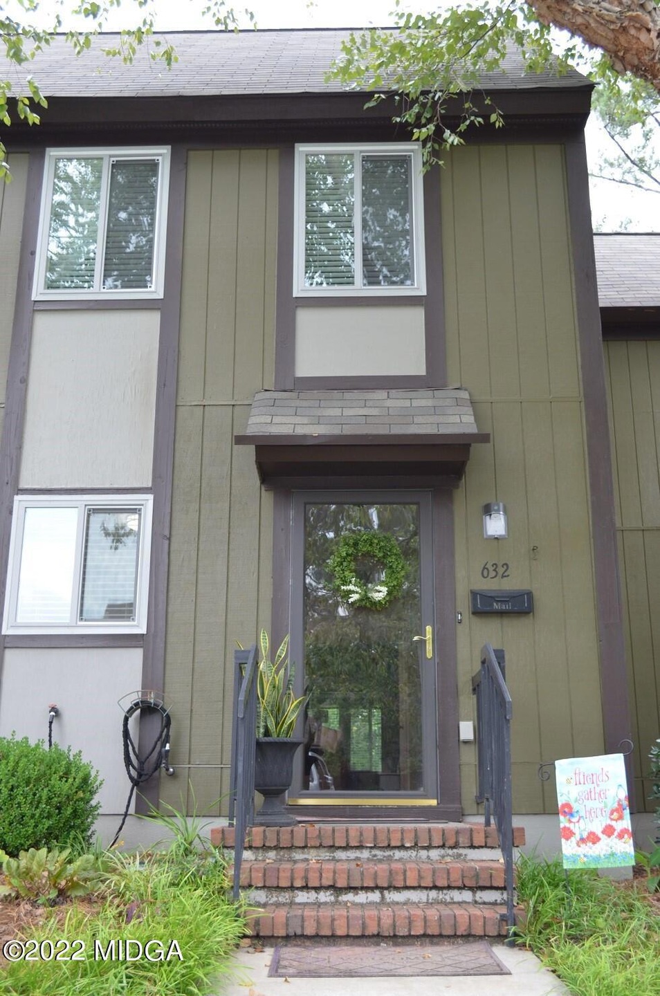 632 Willow Creek Drive