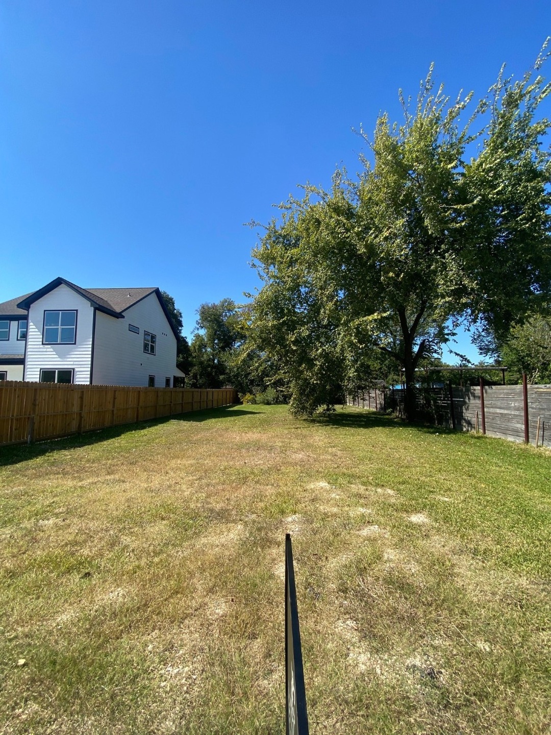 7813 Hirsch Rd, Houston, TX 77016 - photo 1