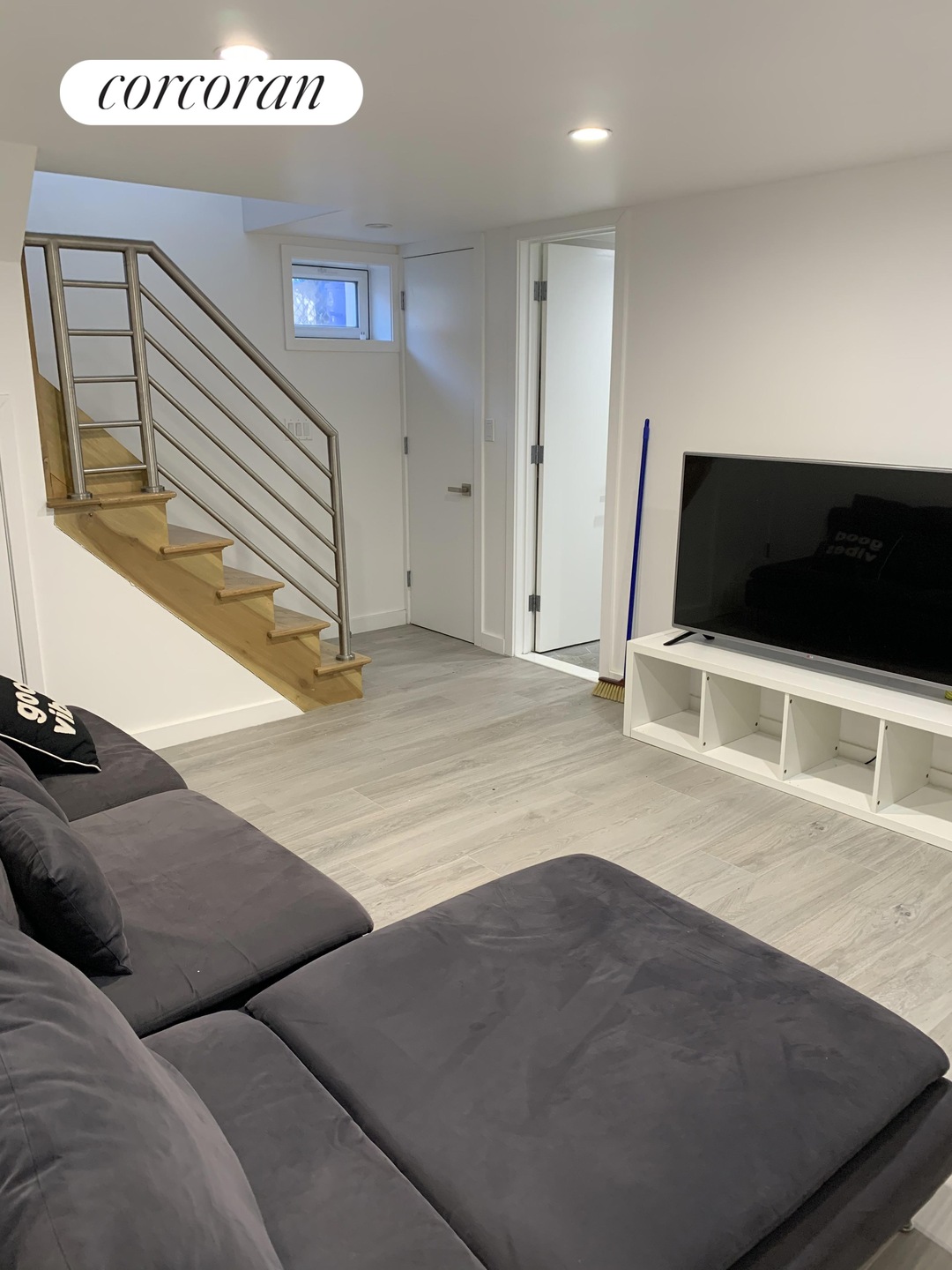 175-25 74th Ave unit B, Fresh Meadows, NY 11366 - photo 1