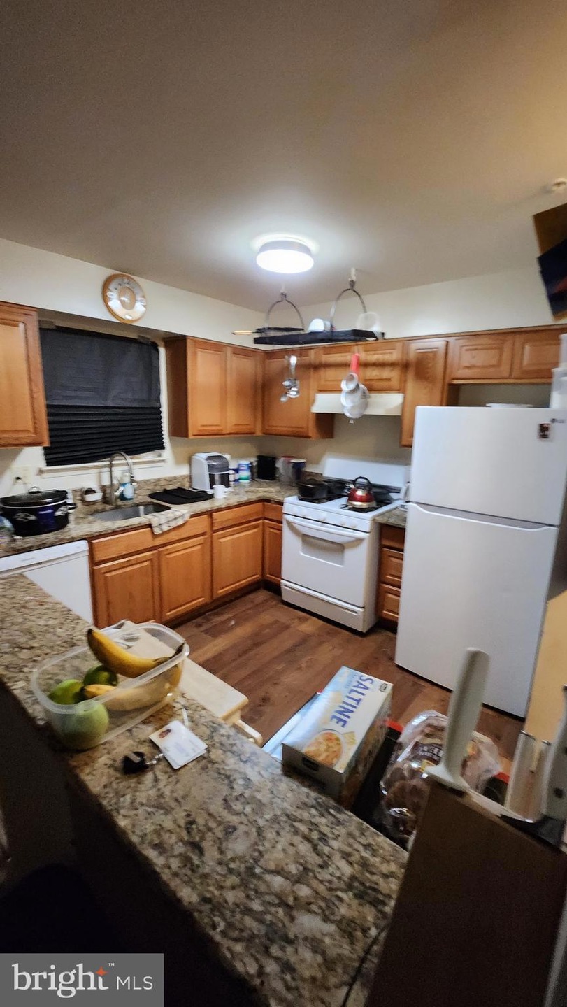 2128 Brunt St, Baltimore, MD 21217 - photo 1