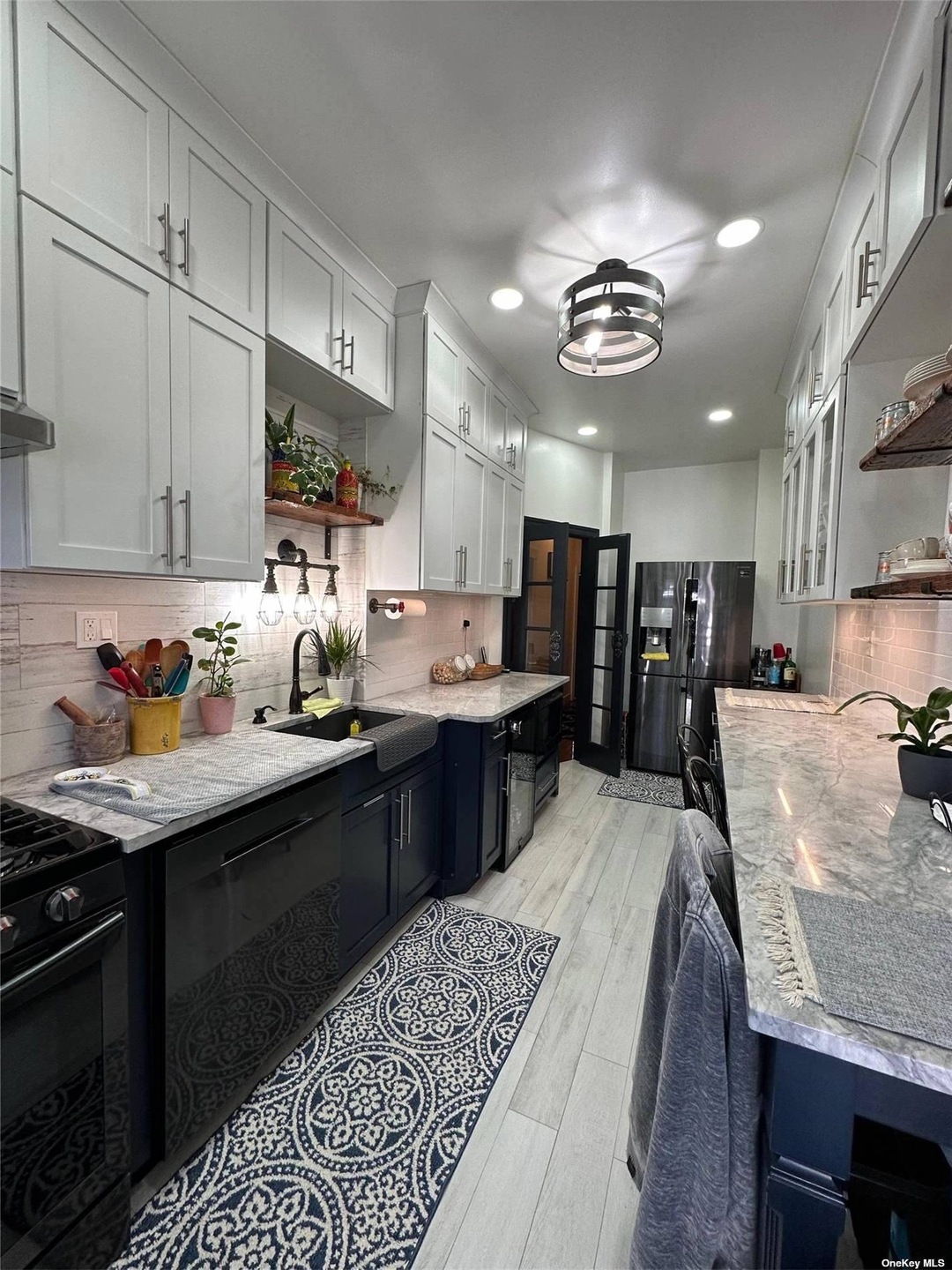 87-89 109th St, Jamaica, NY 11418 - photo 1