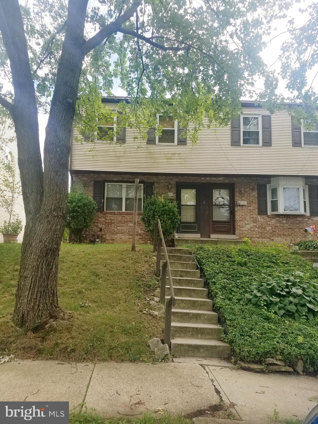 714 Crescent Ave, Reading, PA 19605 - photo 1