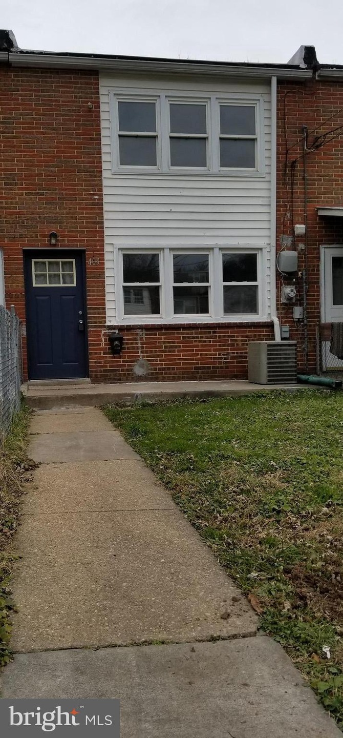 403 Burbank Ct, Halethorpe, MD 21227 - photo 1