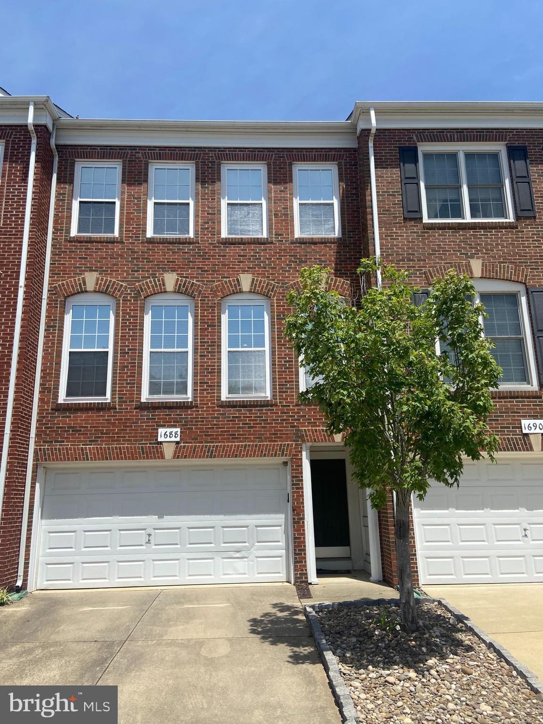 1688 White Oak Vista Dr, Silver Spring, MD 20904 - photo 1