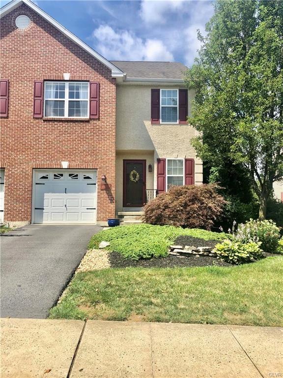 6830 Hunt Dr, Macungie, PA 18062 - photo 1