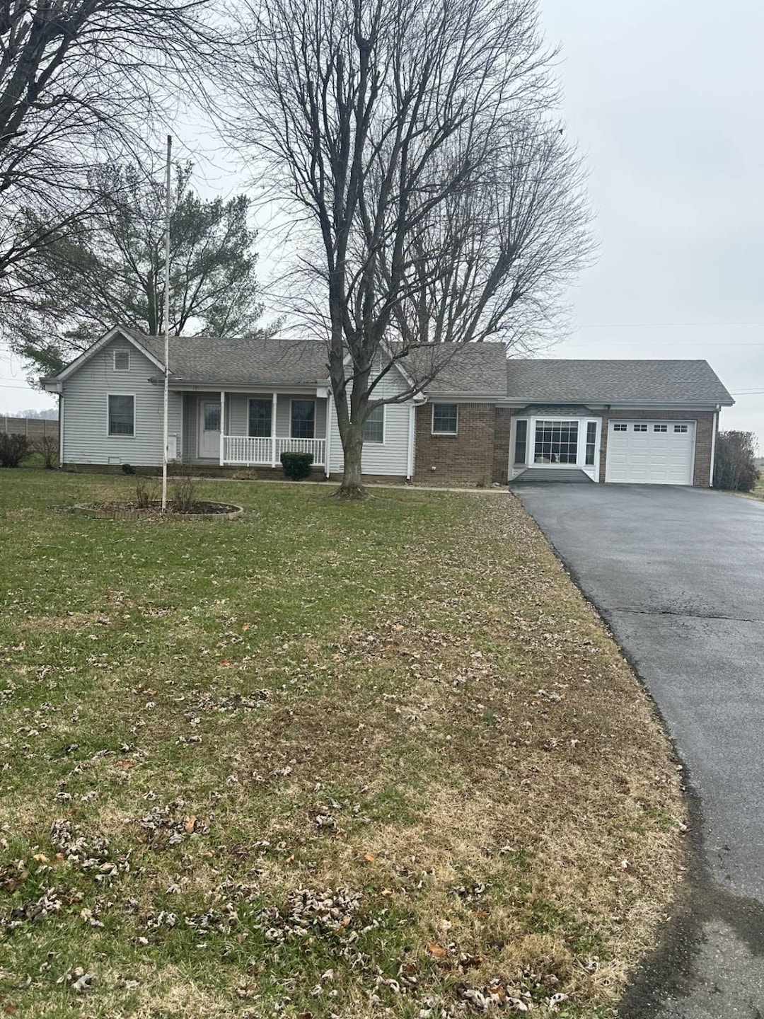 131 Country Acres Rd unit 10, Glasgow, KY 42141 - photo 1