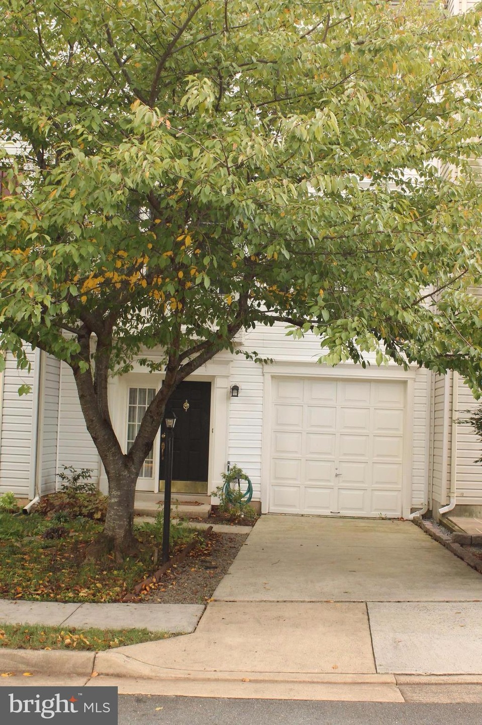 46777 Keswick Square, Sterling, VA 20165 - photo 1